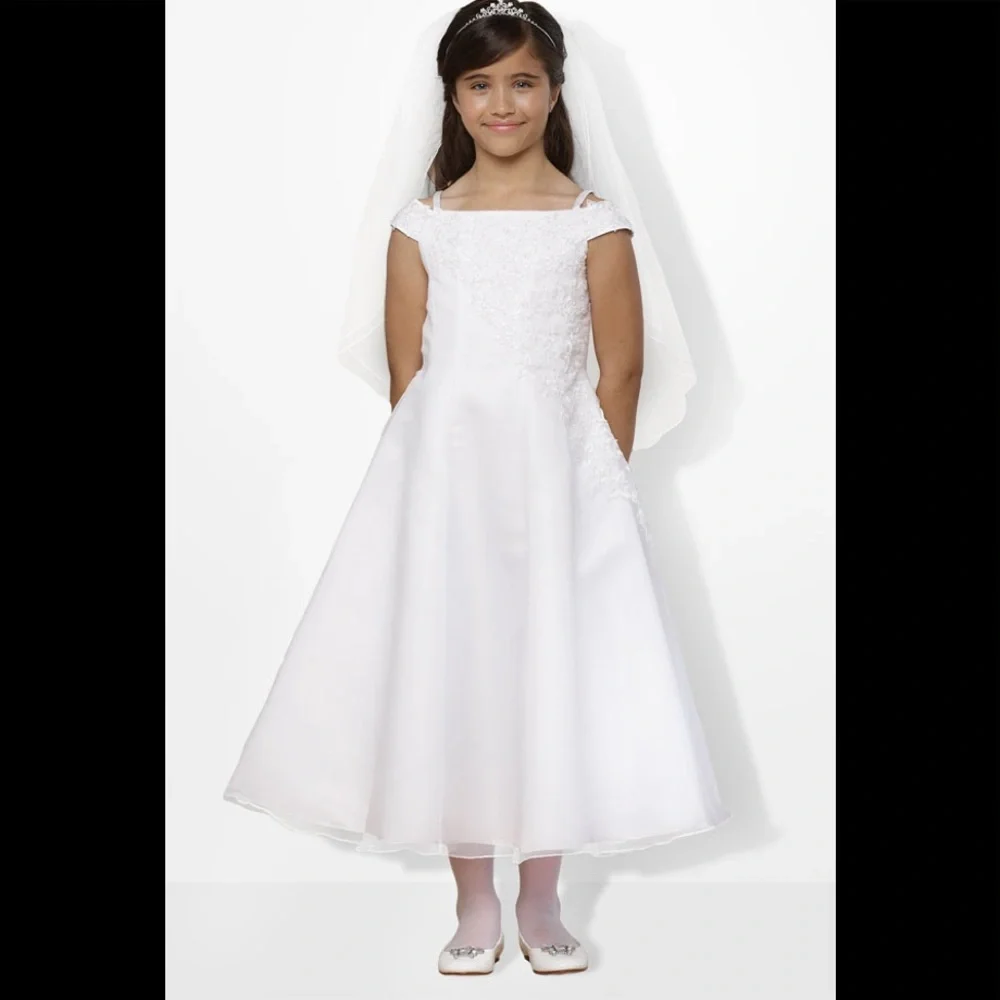 First Communion or flower girl dress. White special occasion dress.